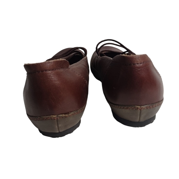 CLARKS Artisan Brown Leath Merry Jane Elastic Strap Slip-On Loafers Shoes Sz 8M - Picture 4 of 8